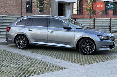 Універсал Skoda Superb 2016 в 
