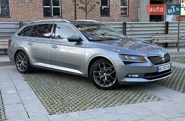 Універсал Skoda Superb 2016 в 