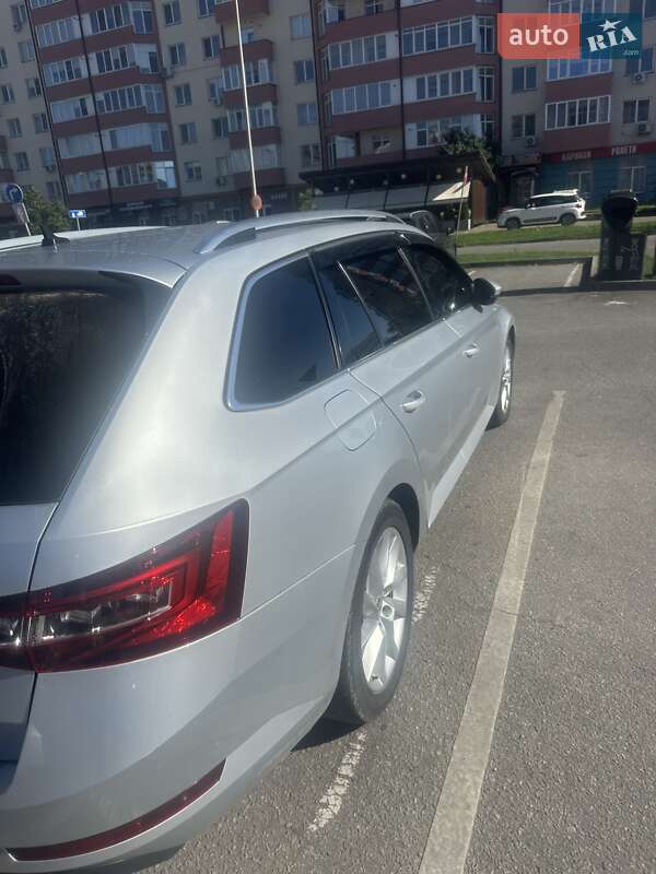 Универсал Skoda Superb 2017 в Ивано-Франковске