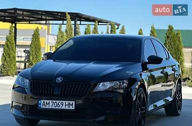 Лифтбек Skoda Superb 2018 в Звягеле
