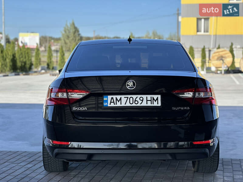 Лифтбек Skoda Superb 2018 в Звягеле