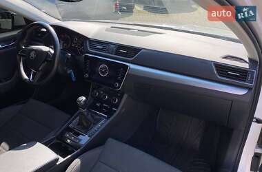Универсал Skoda Superb 2019 в 