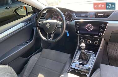 Универсал Skoda Superb 2019 в 