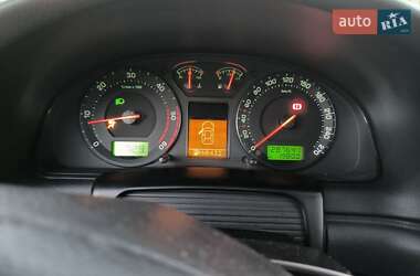 Лифтбек Skoda Superb 2005 в 