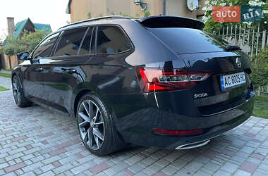 Универсал Skoda Superb 2018 в 