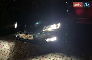Универсал Skoda Superb 2018 в 