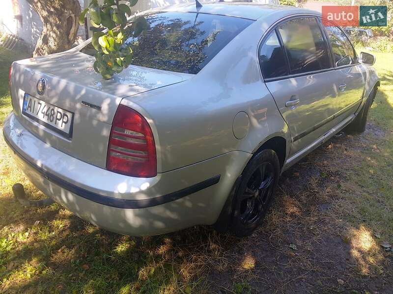 Лифтбек Skoda Superb 2005 в Белой Церкви