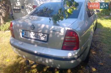 Лифтбек Skoda Superb 2005 в 