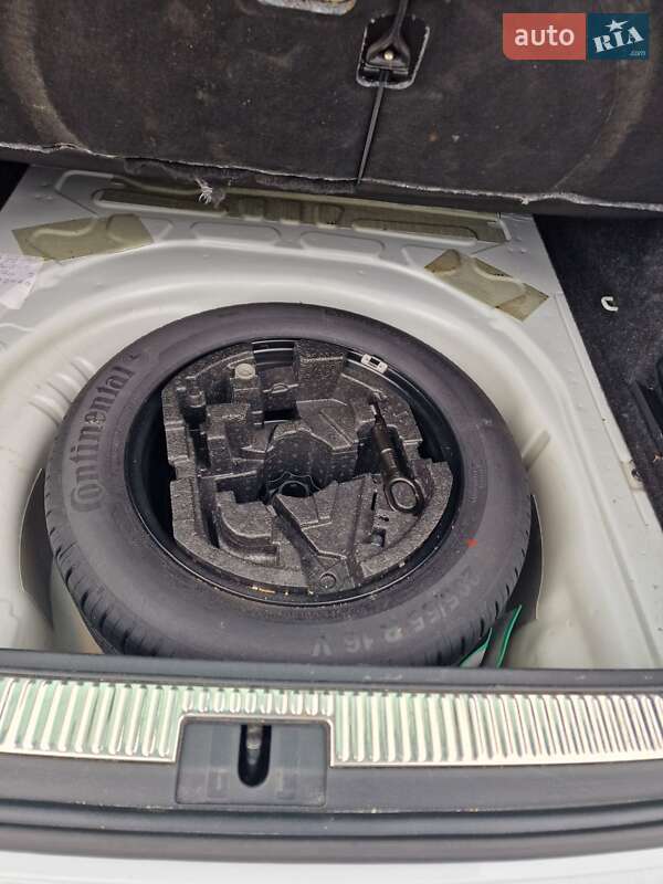 Универсал Skoda Superb 2017 в Львове фото 60 Универсал Skoda Superb 2017 в Львове