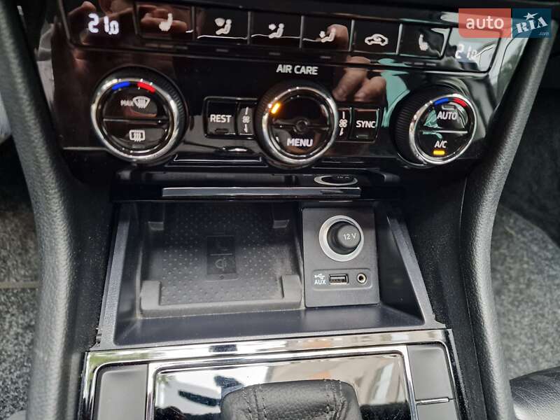 Универсал Skoda Superb 2017 в Львове фото 74 Универсал Skoda Superb 2017 в Львове
