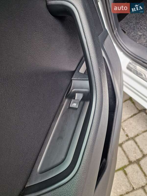 Универсал Skoda Superb 2017 в Львове фото 76 Универсал Skoda Superb 2017 в Львове