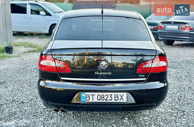 Лифтбек Skoda Superb 2009 в 