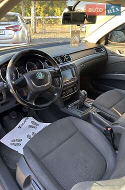 Лифтбек Skoda Superb 2010 в 