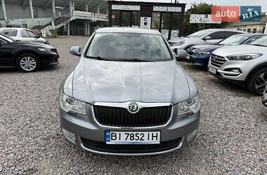 Лифтбек Skoda Superb 2012 в 