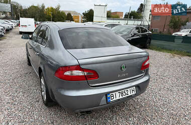 Лифтбек Skoda Superb 2012 в 