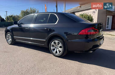 Лифтбек Skoda Superb 2012 в 