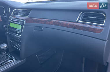 Лифтбек Skoda Superb 2012 в 