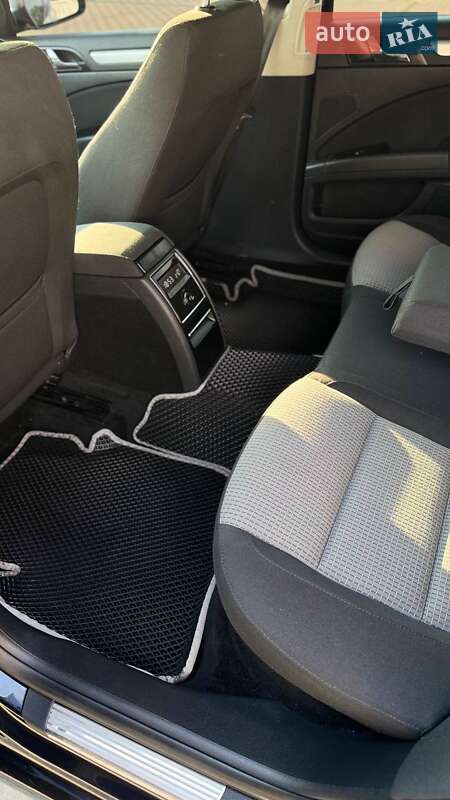 Универсал Skoda Superb 2012 в Киеве