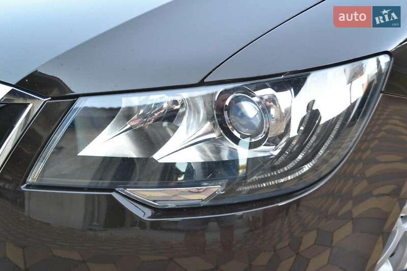 Универсал Skoda Superb 2014 в Сарнах