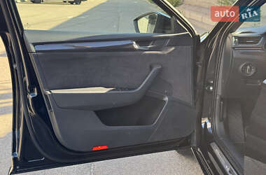 Лифтбек Skoda Superb 2017 в 