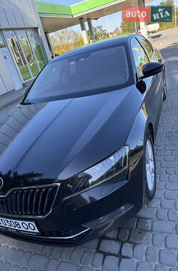 Ліфтбек Skoda Superb 2017 в Бродах