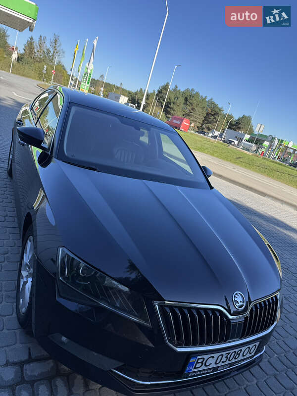 Лифтбек Skoda Superb 2017 в Бродах