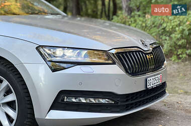 Универсал Skoda Superb 2019 в 