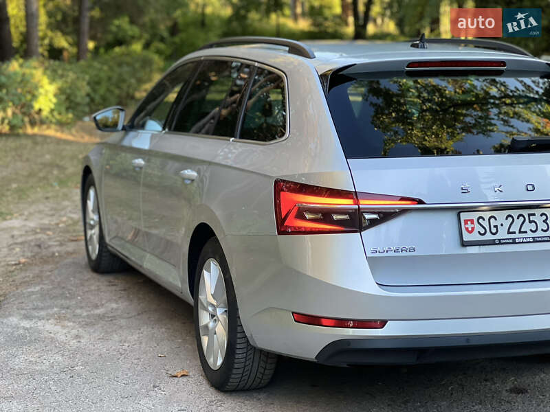 Универсал Skoda Superb 2019 в Дубно