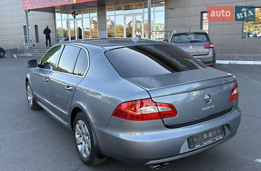 Лифтбек Skoda Superb 2008 в 