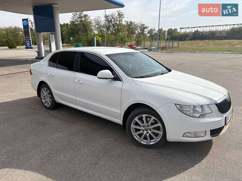Ліфтбек Skoda Superb 2012 в Бобринці фото 2 Ліфтбек Skoda Superb 2012 в Бобринці