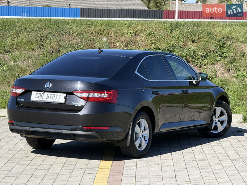 Лифтбек Skoda Superb 2019 в Стрые