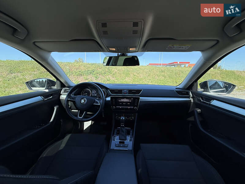 Лифтбек Skoda Superb 2019 в Стрые