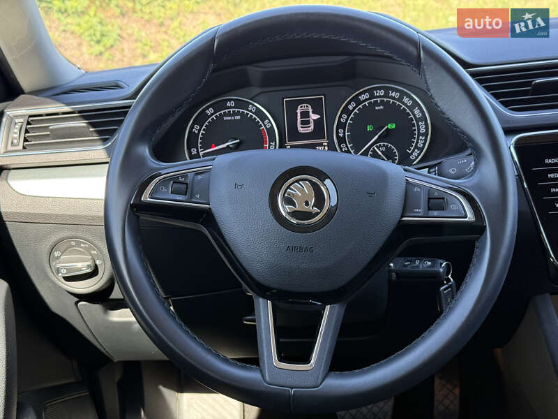 Лифтбек Skoda Superb 2019 в Стрые
