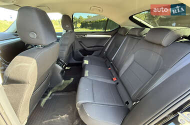 Лифтбек Skoda Superb 2019 в 
