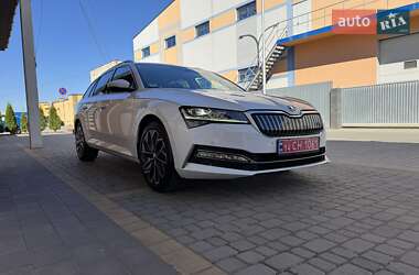 Универсал Skoda Superb 2021 в 
