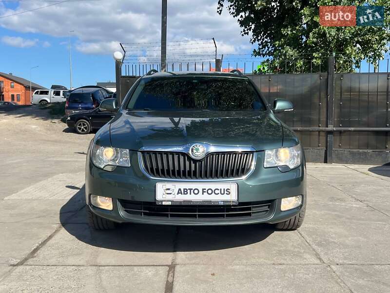Универсал Skoda Superb 2011 в Киеве