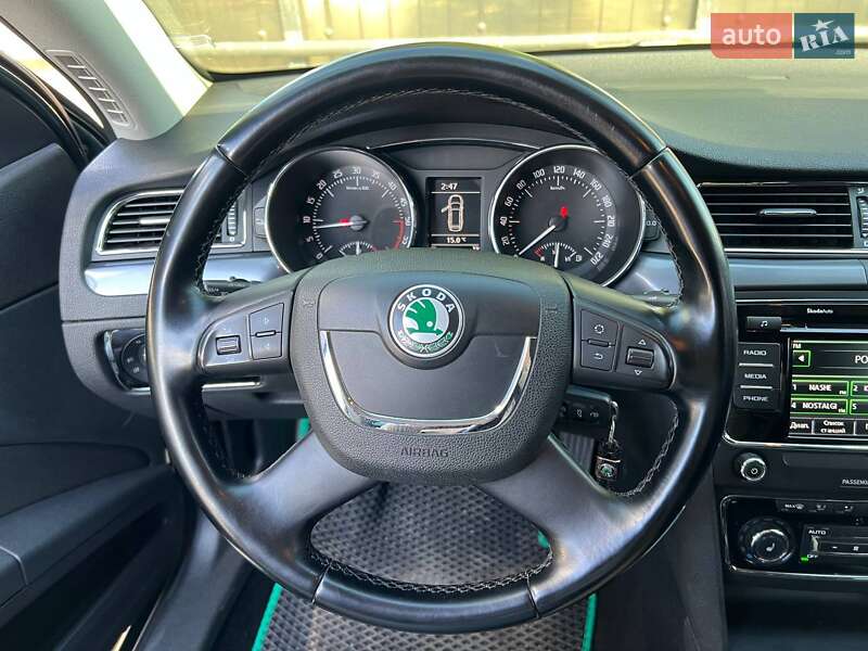 Универсал Skoda Superb 2011 в Киеве
