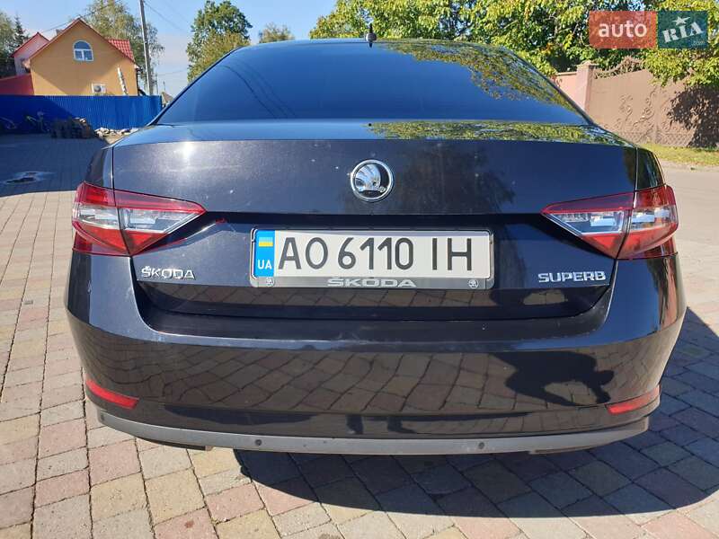 Лифтбек Skoda Superb 2017 в Мукачево