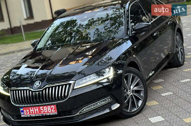 Лифтбек Skoda Superb 2021 в 