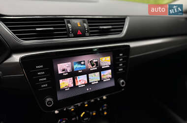 Лифтбек Skoda Superb 2021 в 