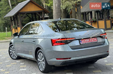 Лифтбек Skoda Superb 2021 в 