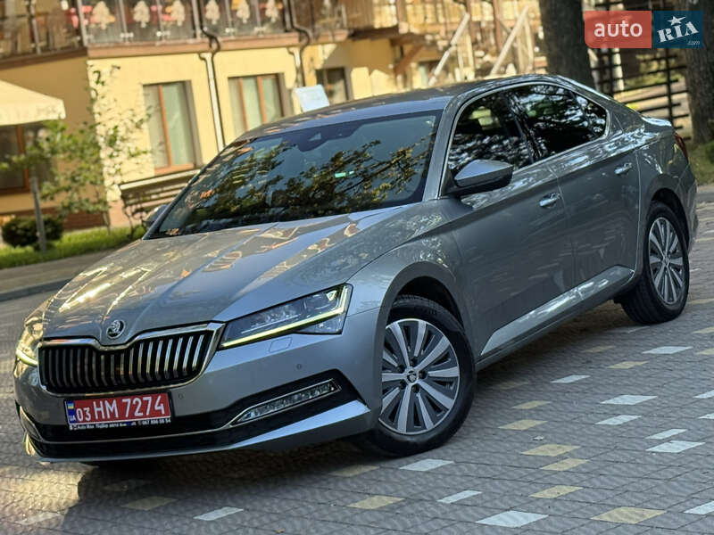 Лифтбек Skoda Superb 2021 в Трускавце