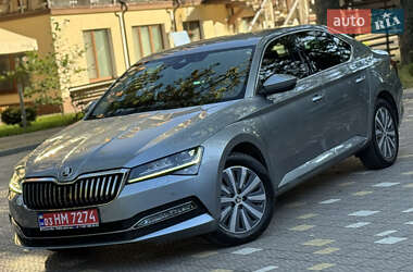 Лифтбек Skoda Superb 2021 в 