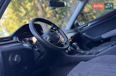Лифтбек Skoda Superb 2021 в 