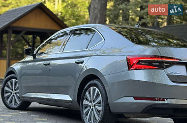 Лифтбек Skoda Superb 2021 в 