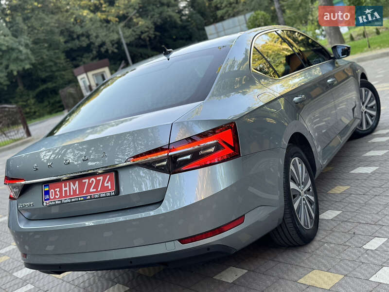 Лифтбек Skoda Superb 2021 в Трускавце