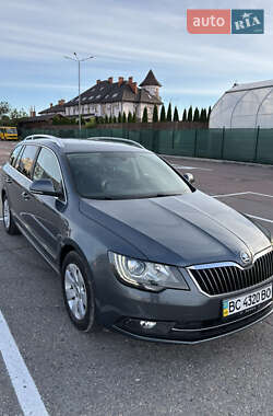Универсал Skoda Superb 2015 в 