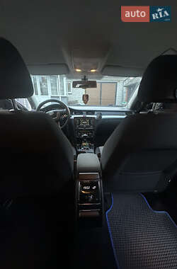 Универсал Skoda Superb 2011 в 