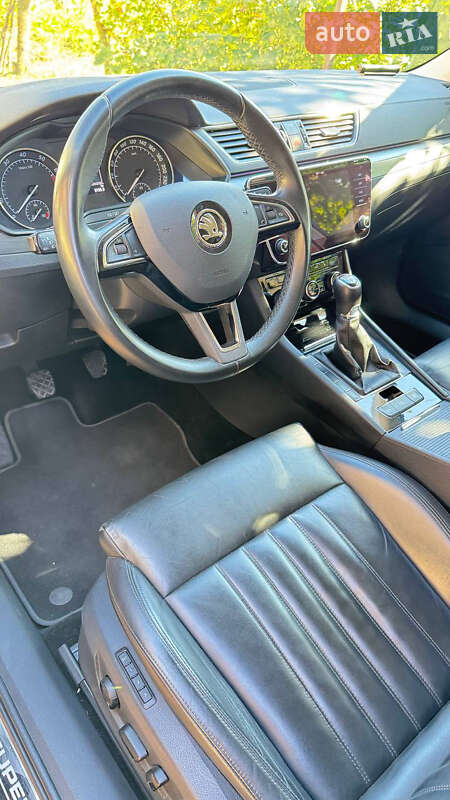 Лифтбек Skoda Superb 2018 в Львове