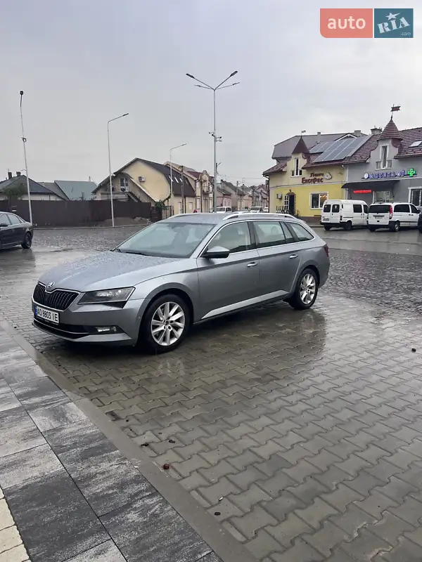 Skoda Superb 2016